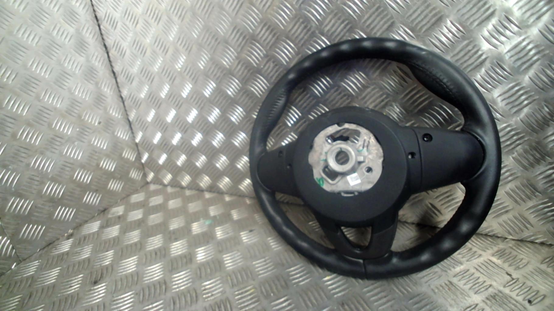 Volant MINI MINI 3 F60 COUNTRYMAN PHASE 1 BREAK Diesel - 1