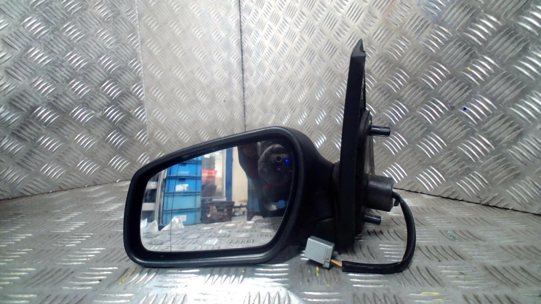 Retrovisor izquierdo FORD MONDEO 2 BREAK Diésel - 1