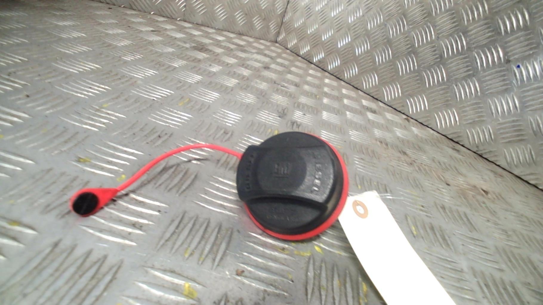 Bouchon de carburant OPEL ASTRA J PHASE 1 Diesel - 1