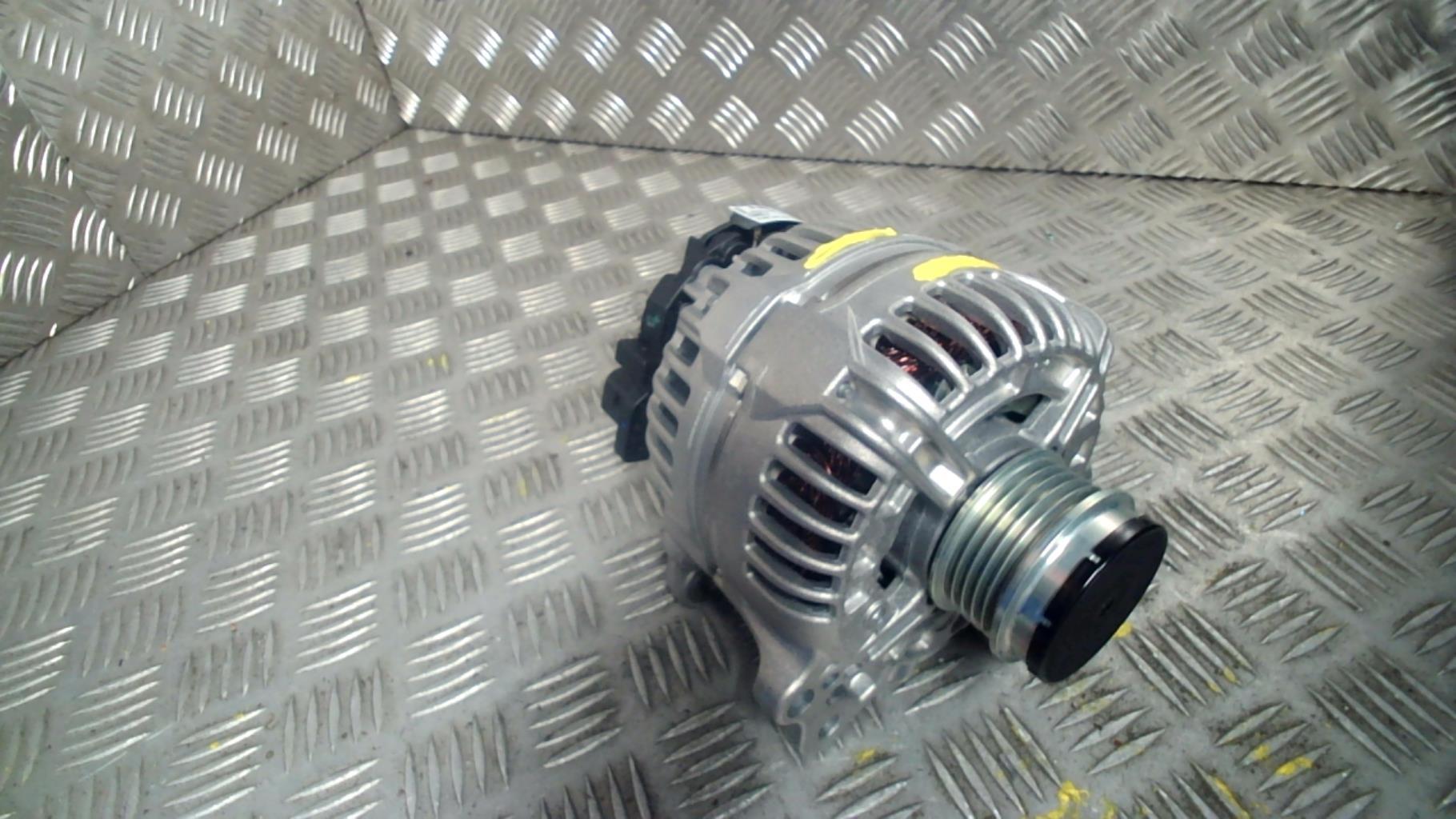 Alternatore VOLKSWAGEN TRANSPORTER 4 PHASE 2 Diésel - 1