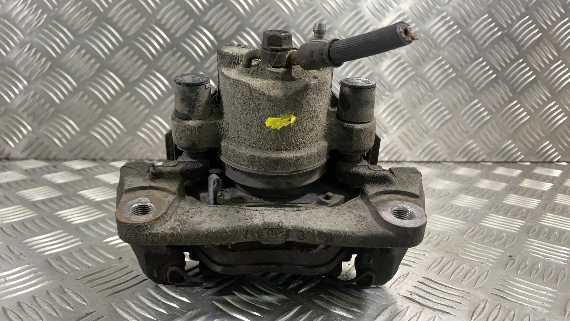 Pinza freni anteriore destra TOYOTA YARIS 3 PHASE 1 Diésel - 1