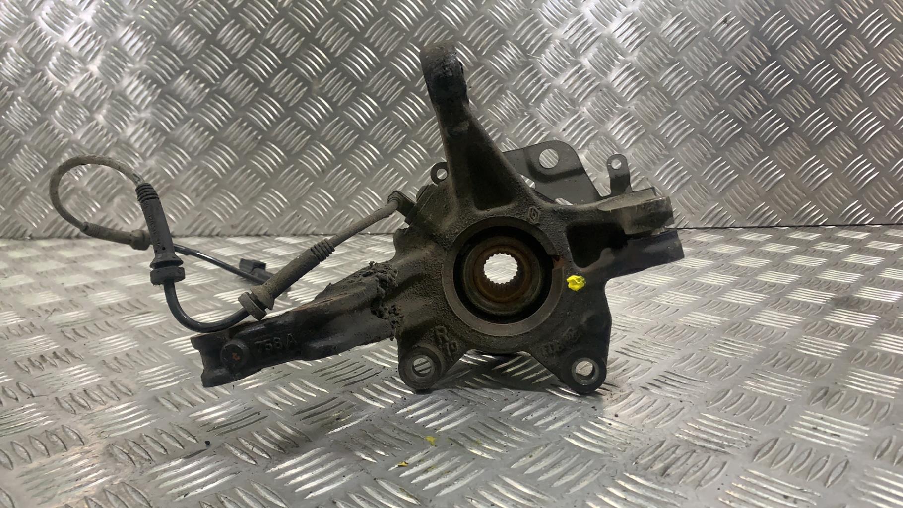 Fuso a snodo anteriore destro RENAULT CLIO 4 PHASE 1 Diésel - 1
