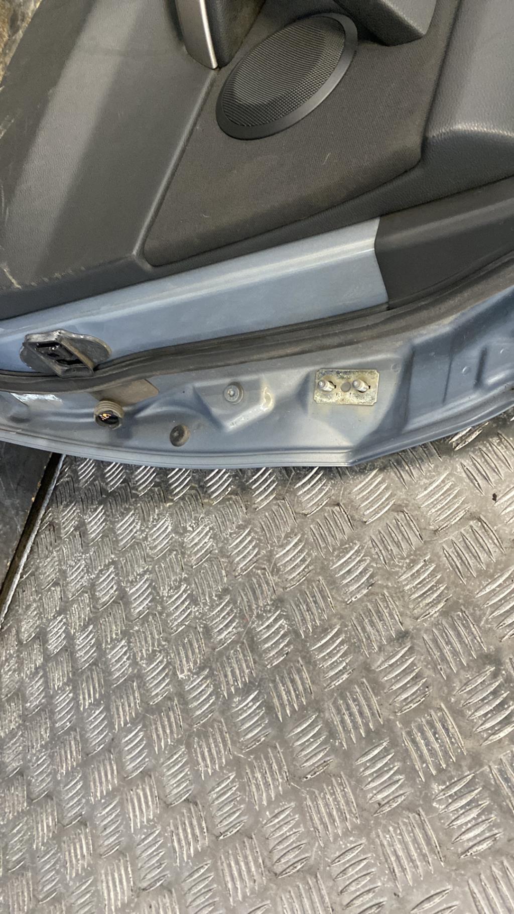 Portiera posteriore sinistra BMW SERIE 3 E91 TOURING PHASE 1 BREAK Diésel - 1