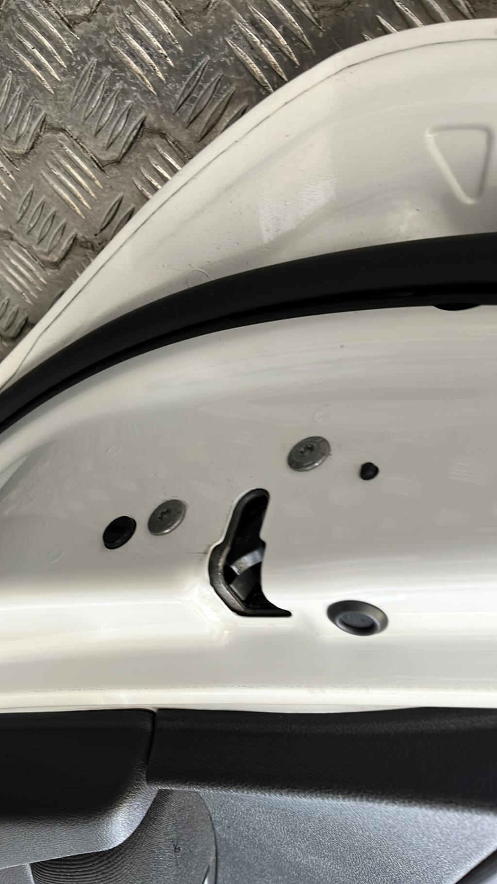 Portiera posteriore sinistra PEUGEOT 308 1 PHASE 2 Diésel - 1