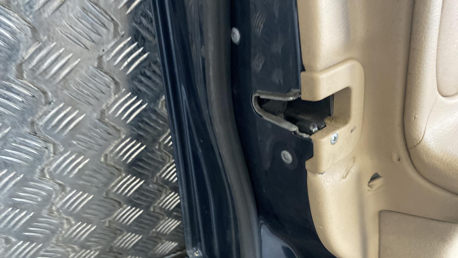 Portiera anteriore sinistra MERCEDES CLASSE E 210 PHASE 2 Diésel - 1