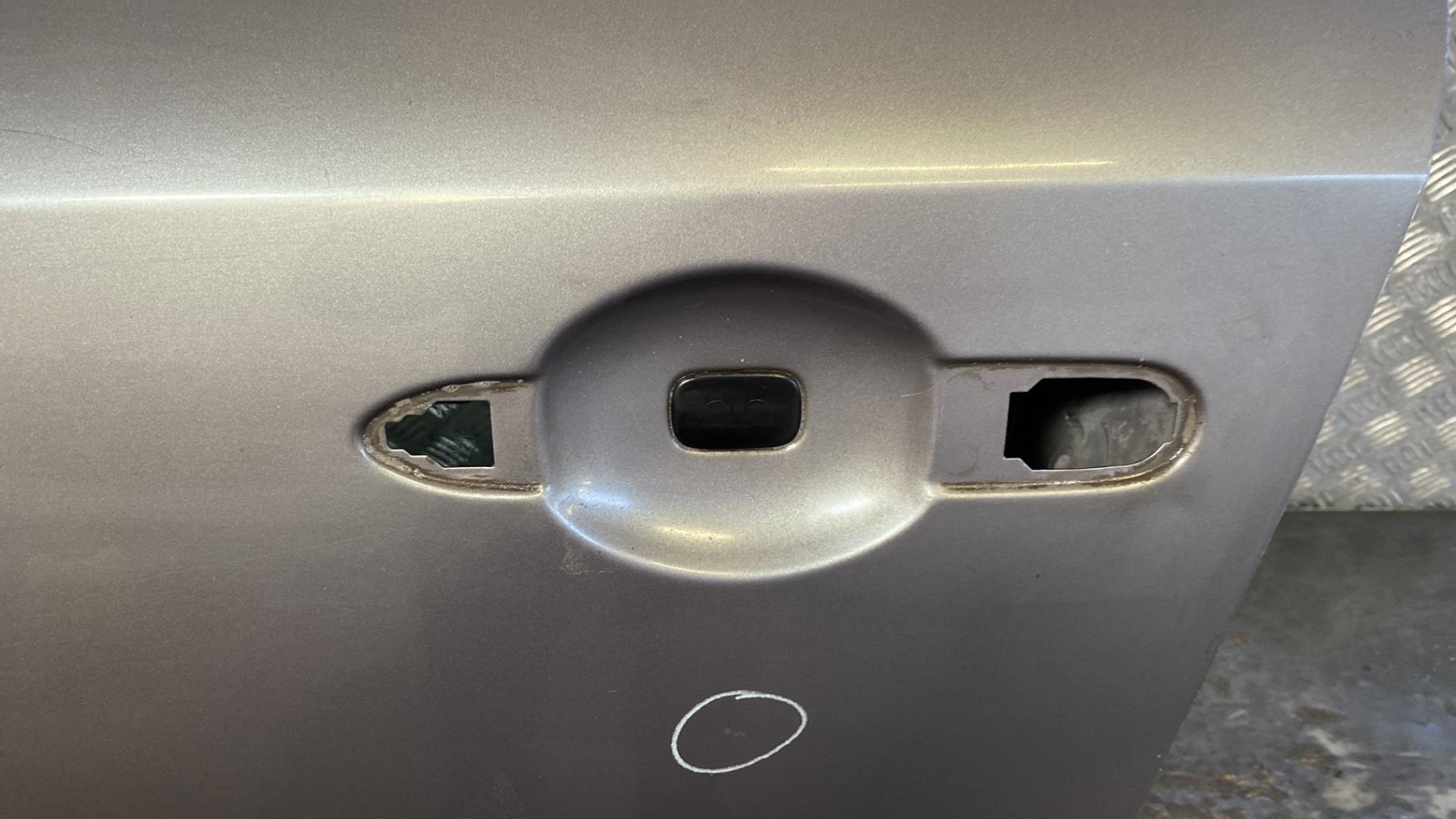 Porte avant gauche RENAULT LAGUNA 2 PHASE 1 BREAK Diesel - 1