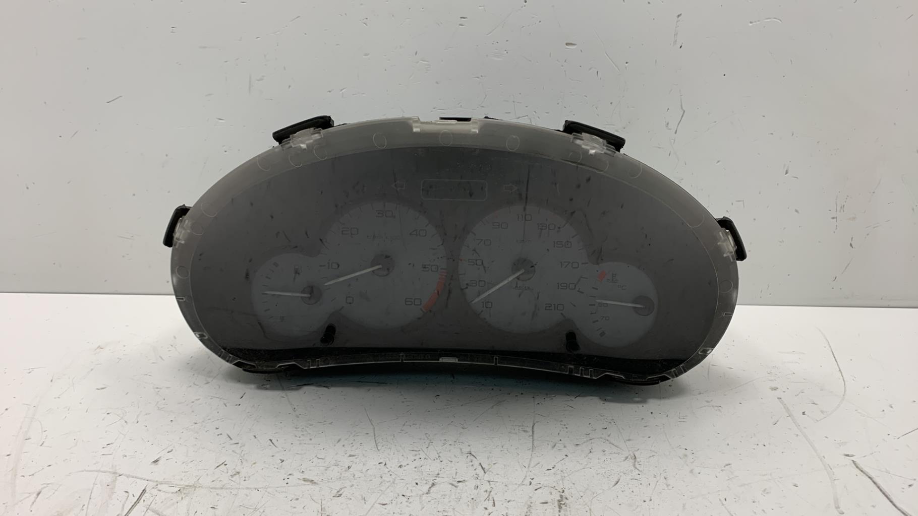 Compteur PEUGEOT PARTNER 1 PHASE 2 Diesel - 1