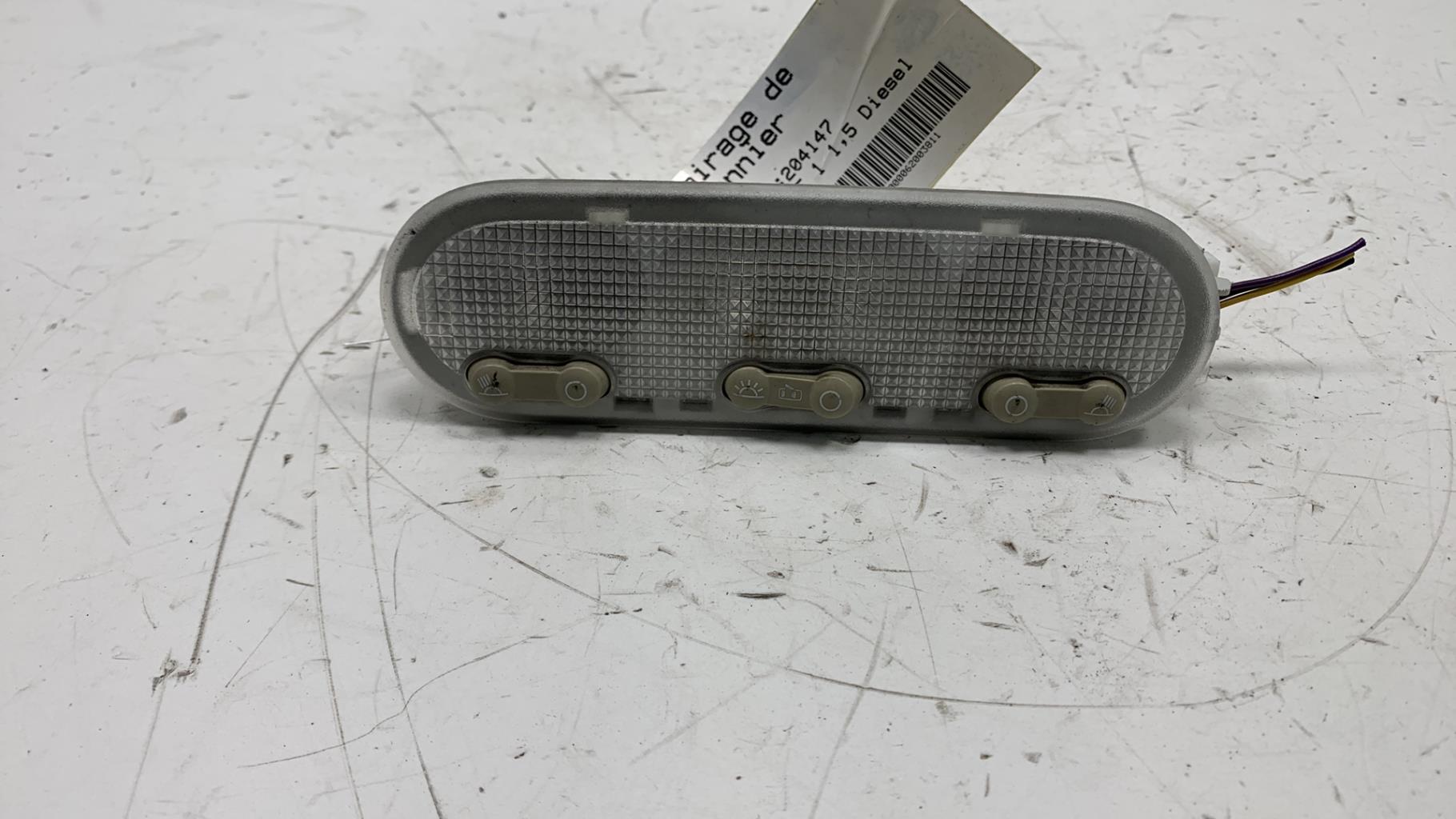 Eclairage de plafonnier NISSAN NOTE 1 PHASE 1 Diesel - 1