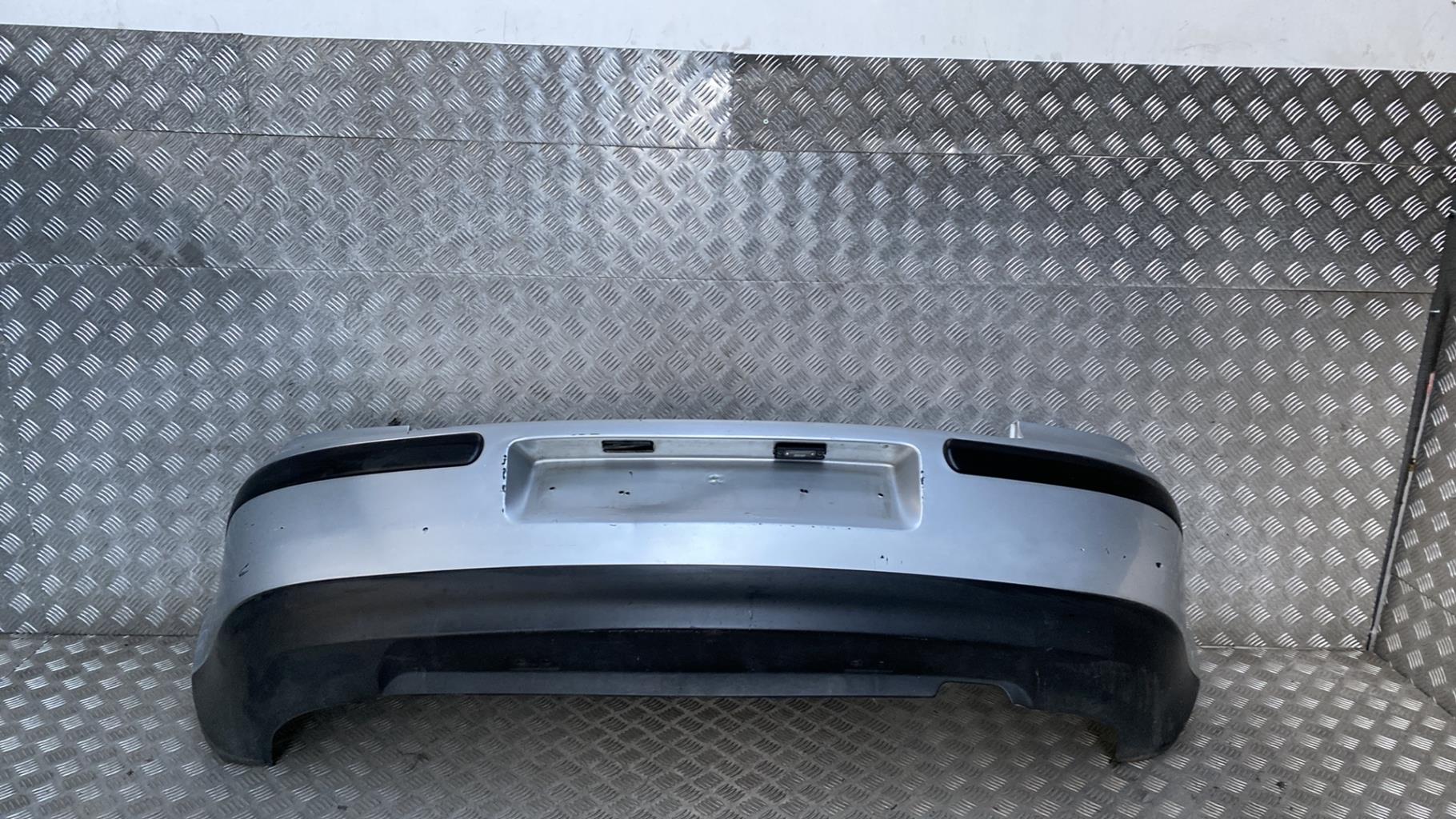 Paraurti posteriore VOLKSWAGEN GOLF 4 Diésel - 1