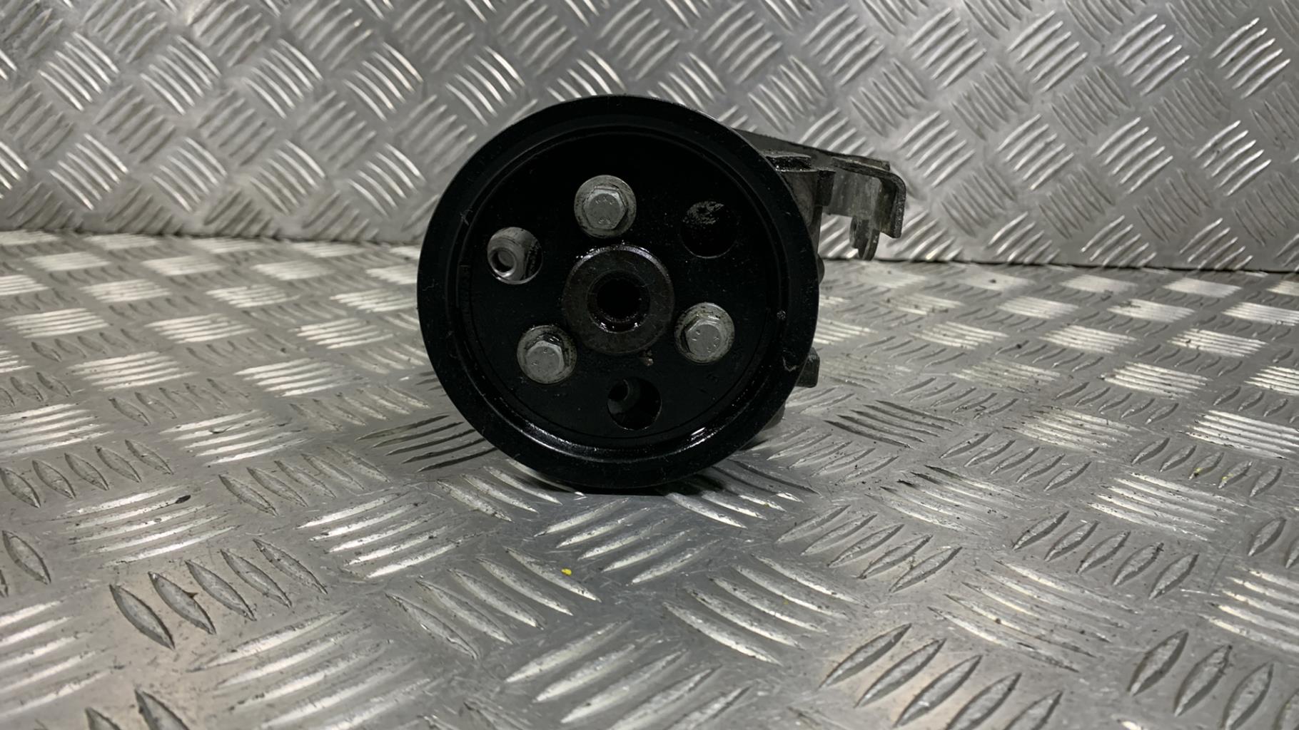Pompe de direction PEUGEOT 607 PHASE 2 Diesel - 1