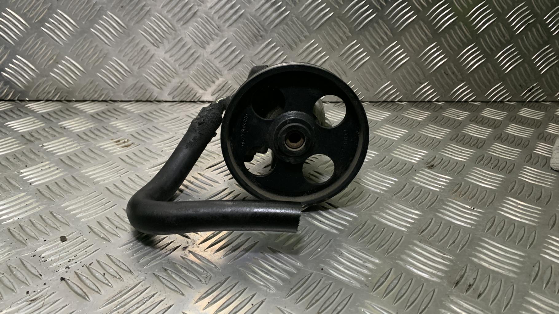 Pompe de direction PEUGEOT 306 BREAK Diesel - 1