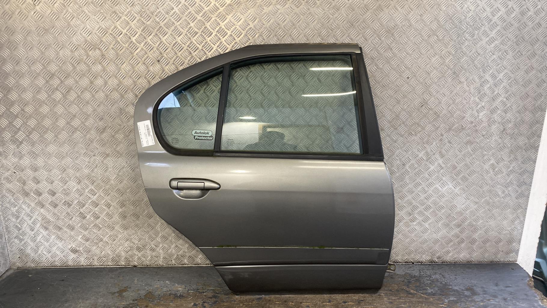 Portiera posteriore destra NISSAN PRIMERA 2 PHASE 2 Gasolina - 1