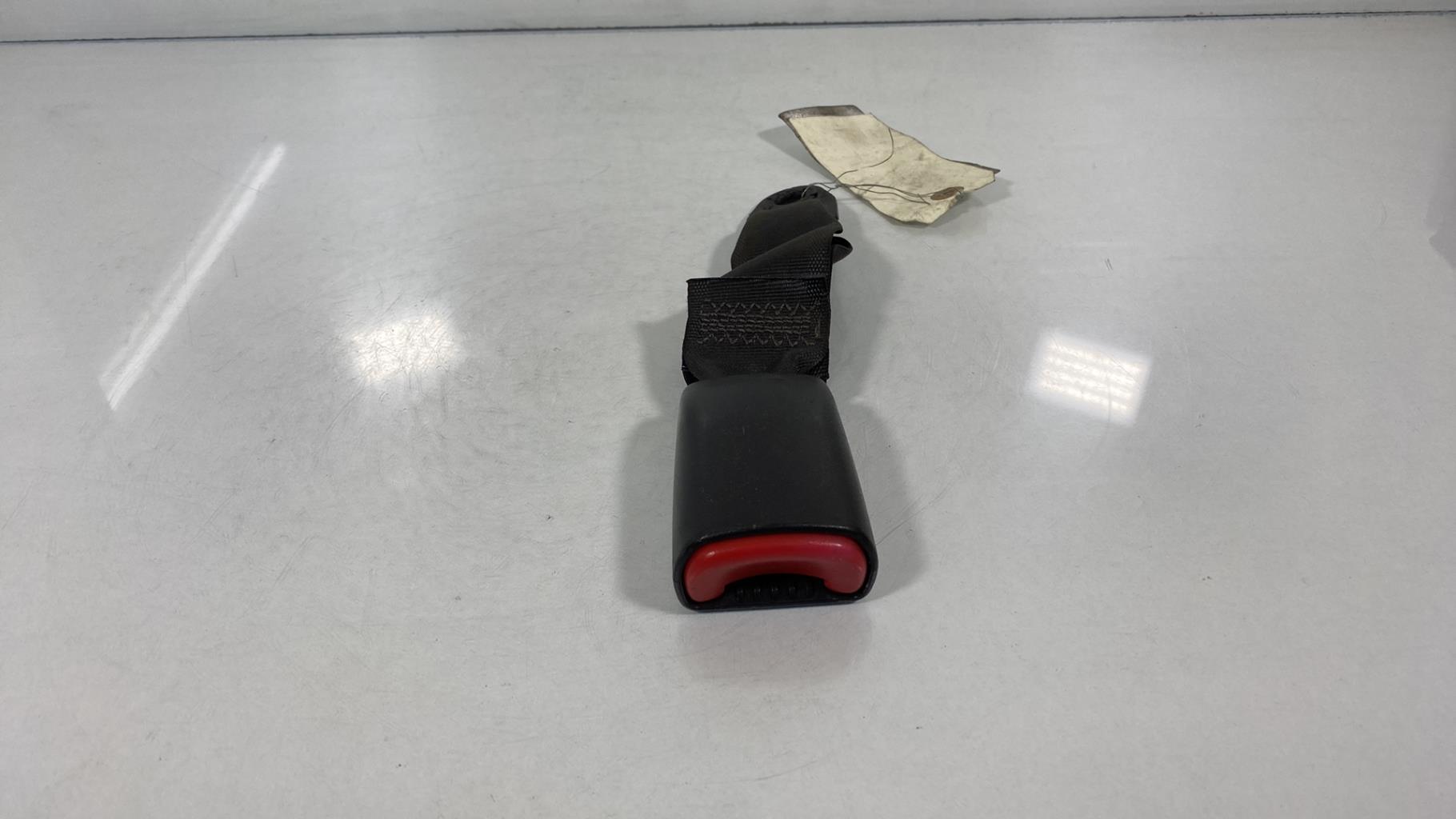 Attache ceinture arriere centrale OPEL ANTARA PHASE 1 Diesel - 1