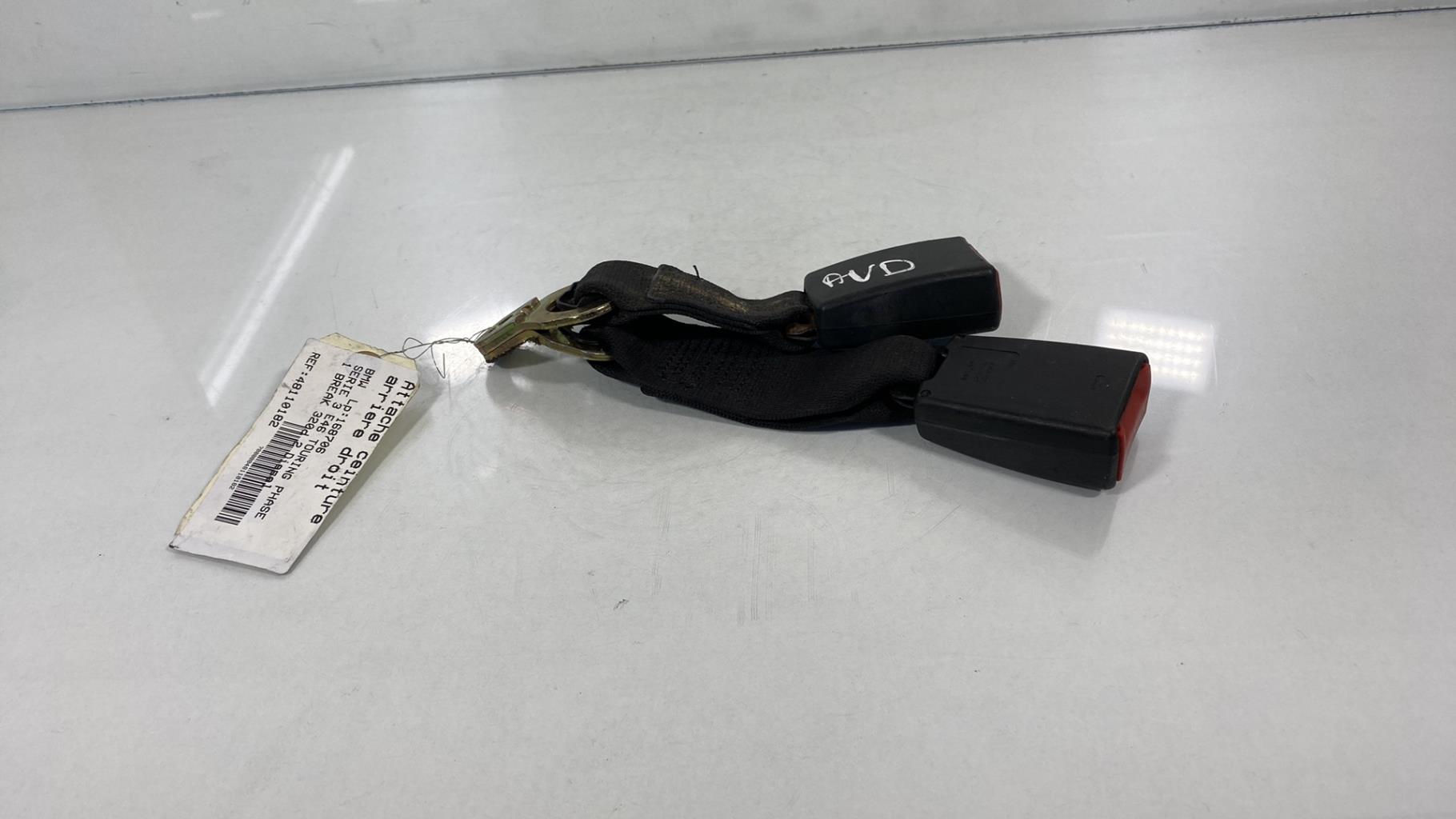 Aggancio cintura sicurezza posteriore destro BMW SERIE 3 E46 TOURING PHASE 1 BREAK Diésel - 1