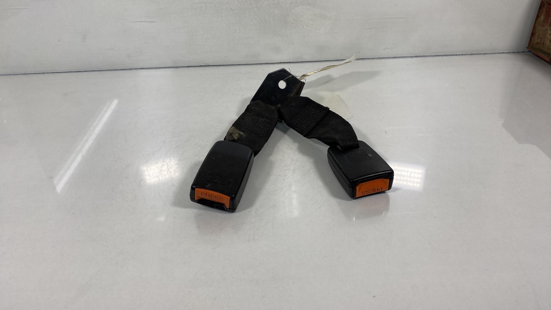 Aggancio cintura sicurezza posteriore destro NISSAN PRIMERA 2 PHASE 1  - 1