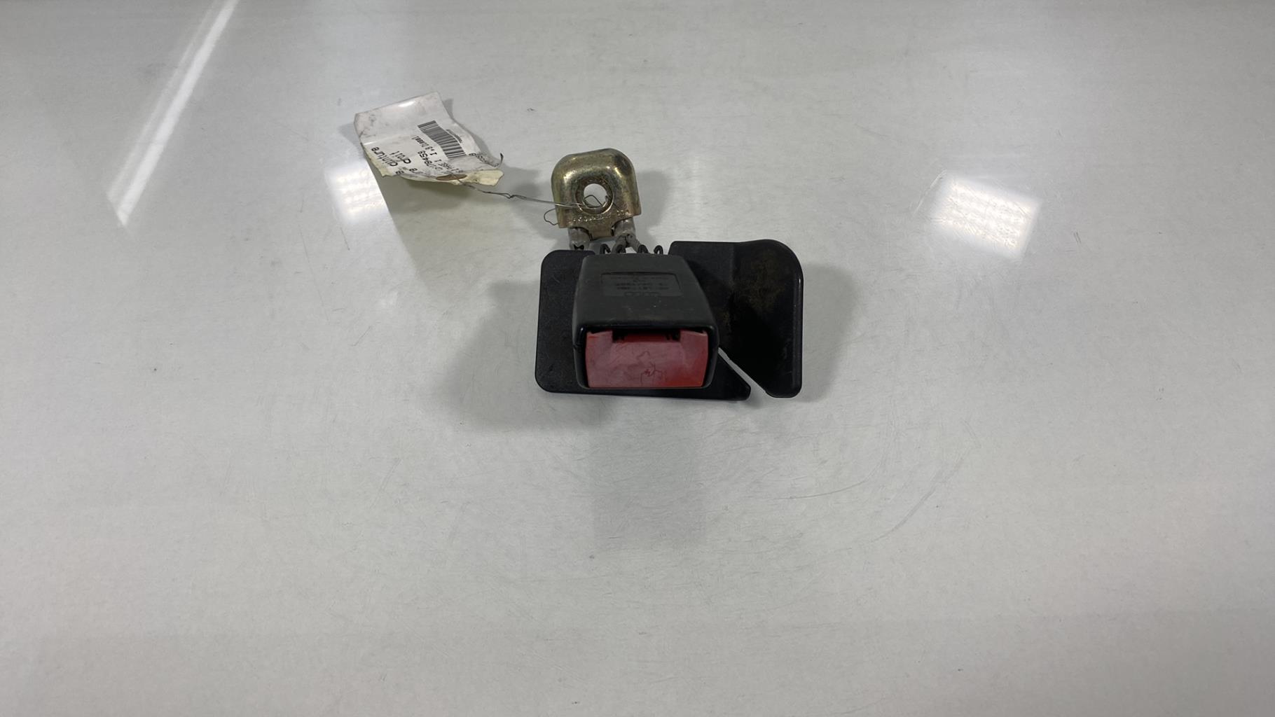 Aggancio cintura sicurezza posteriore destro AUDI A6 2 PHASE 1 Diésel - 1