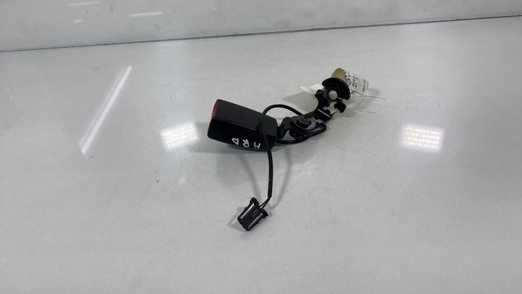 Aggancio cintura sicurezza posteriore destro AUDI A1 1 PHASE 1 Gasolina - 1