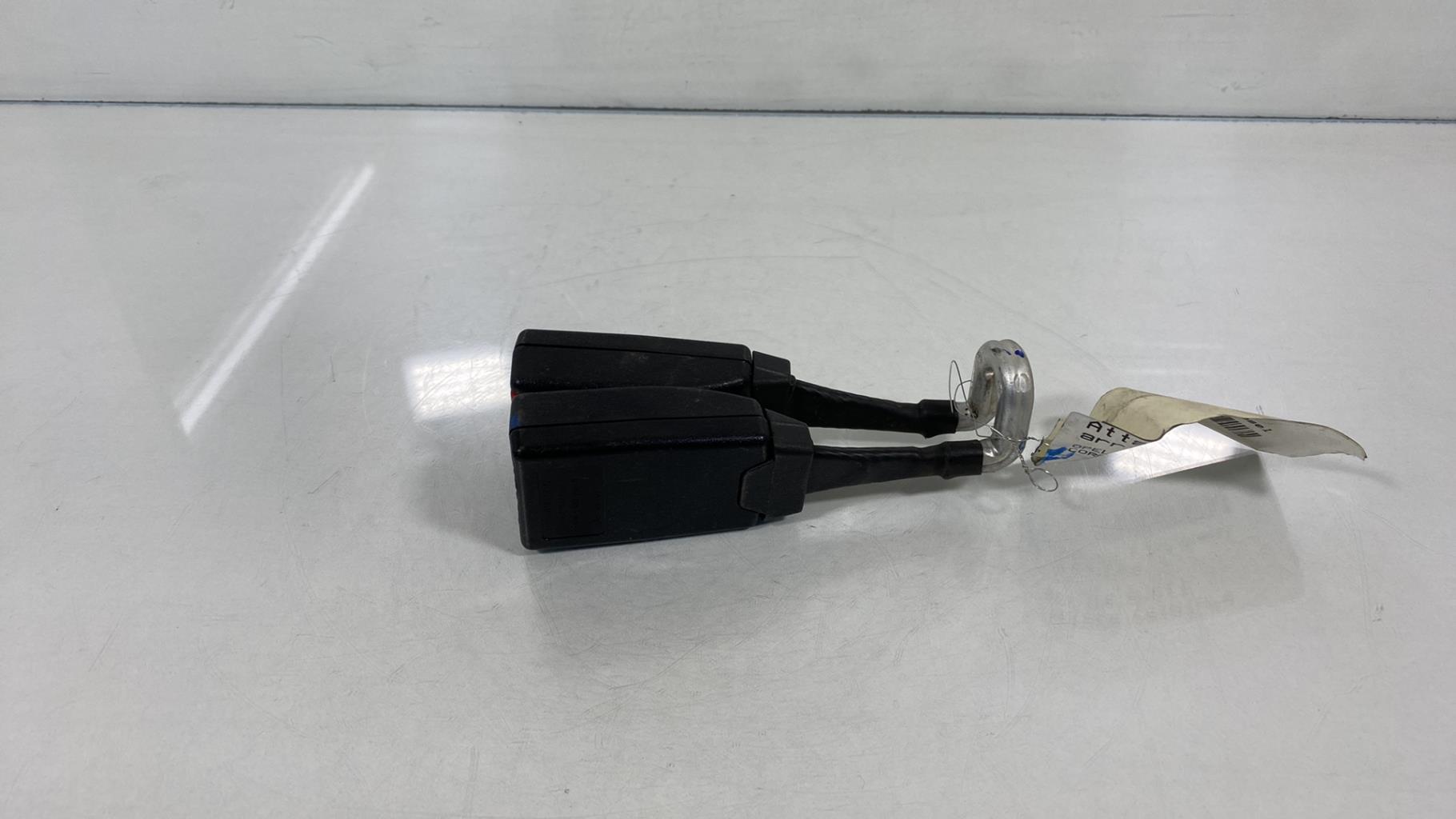 Aggancio cintura sicurezza posteriore destro OPEL CORSA C PHASE 1 Diésel - 1