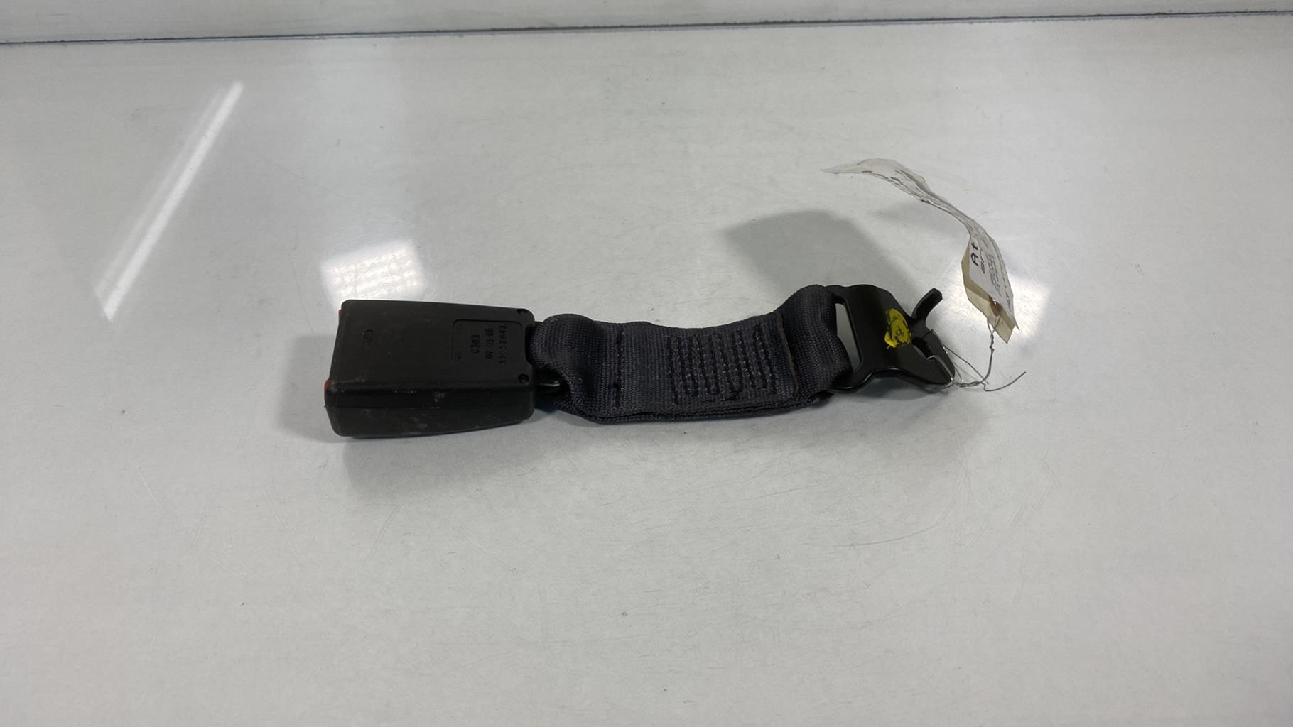 Aggancio cintura sicurezza posteriore sinistro FIAT CROMA 2 PHASE 1 BREAK Diésel - 1
