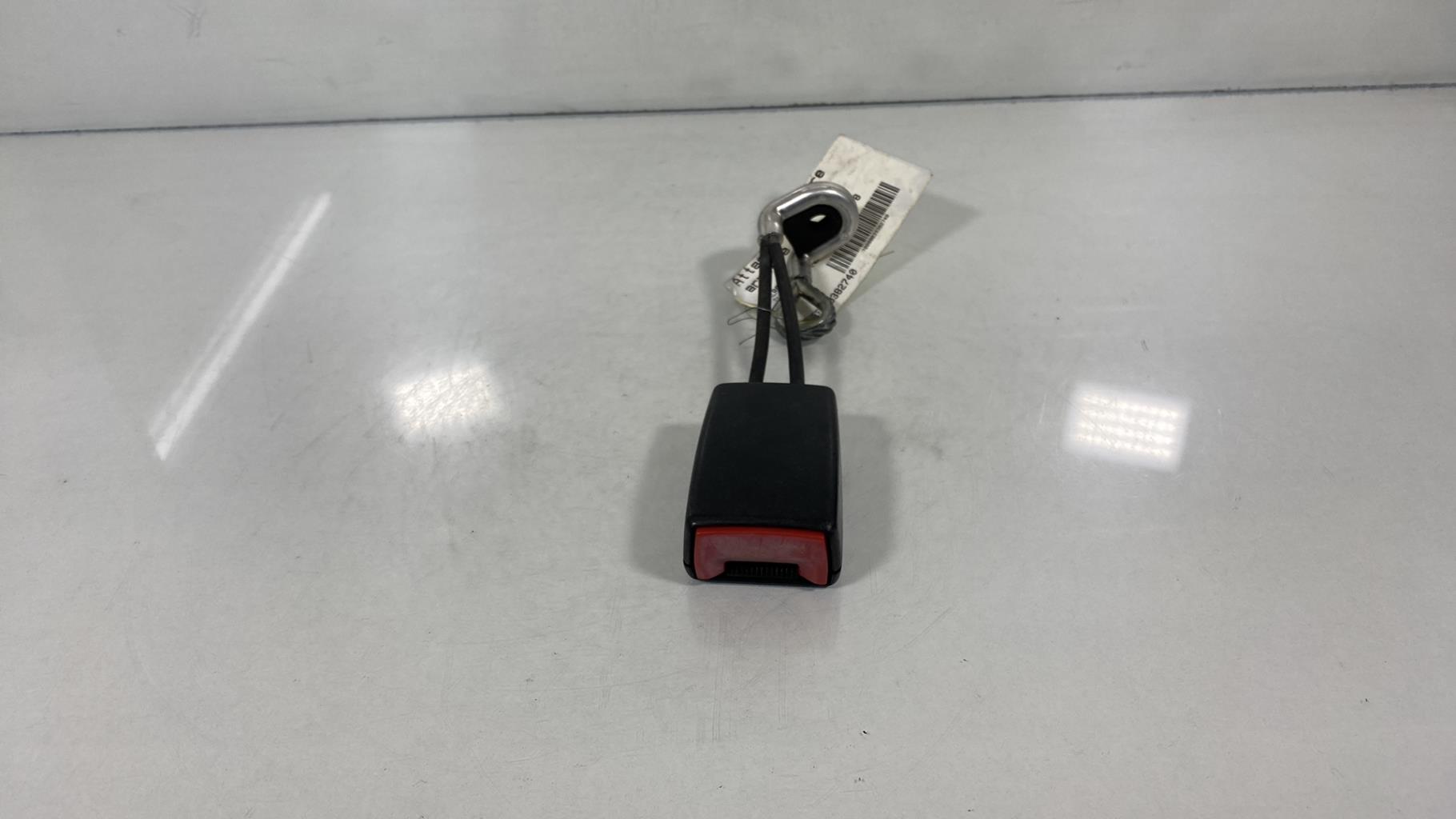 Aggancio cintura sicurezza posteriore sinistro MERCEDES CLASSE C (20) BREAK  - 1