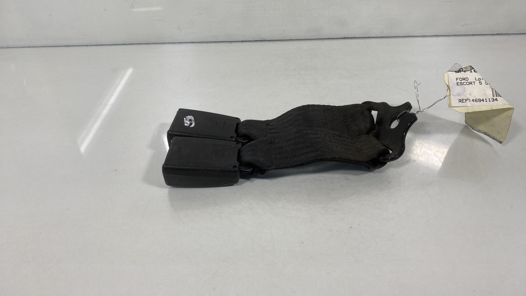 Aggancio cintura sicurezza posteriore sinistro FORD ESCORT 6 Diésel - 1