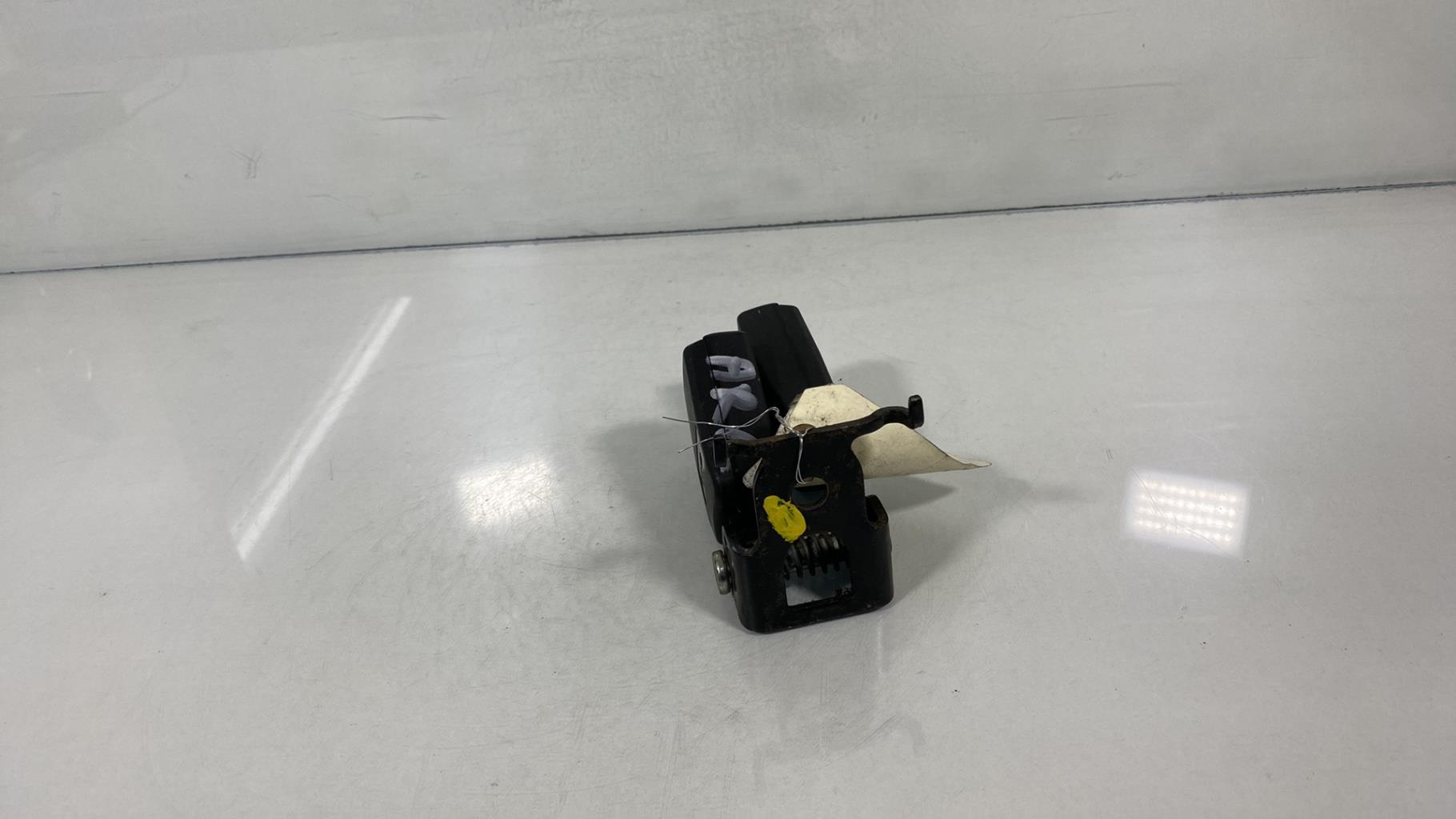 Aggancio cintura sicurezza posteriore sinistro RENAULT MEGANE 2 PHASE 1 Diésel - 1