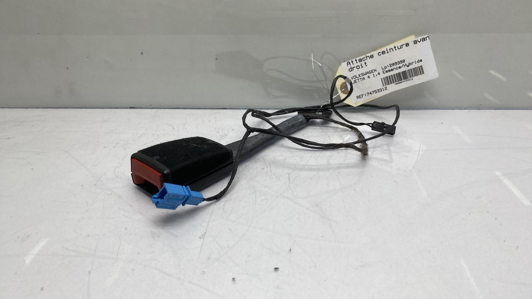 Aggancio cintura sicurezza anteriore destro VOLKSWAGEN JETTA 4 Gasolina/Híbrido - 1