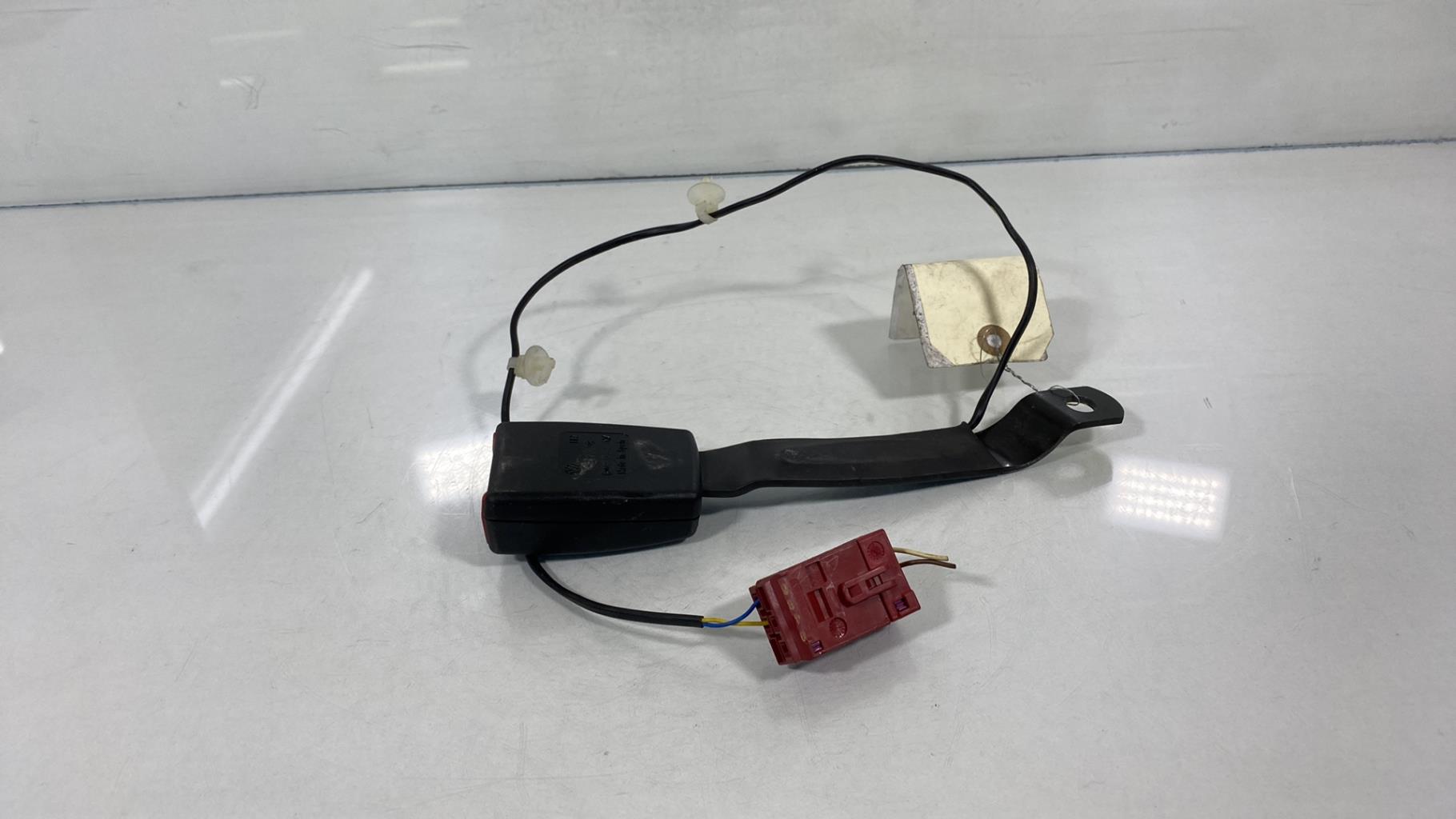 Aggancio cintura sicurezza anteriore destro SEAT IBIZA 4 PHASE 1 Gasolina - 1