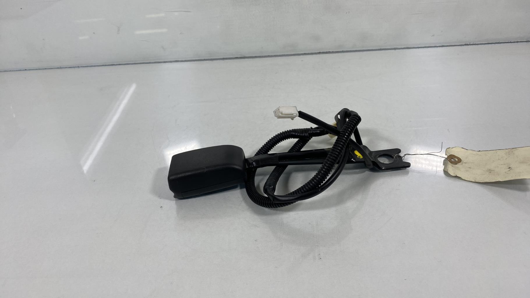 Aggancio cintura sicurezza anteriore destro TOYOTA YARIS 2 PHASE 2 Gasolina - 1