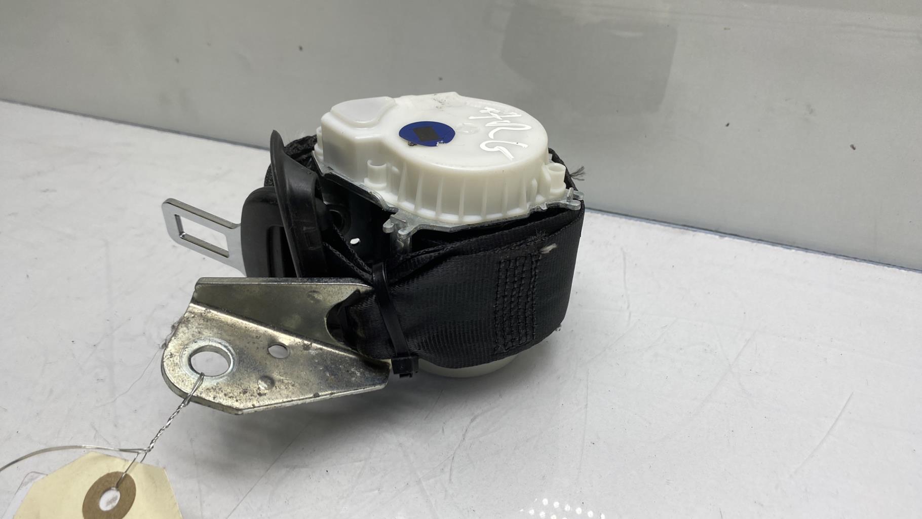 Cintura di sicurezza posteriore sinistra VOLKSWAGEN JETTA 4 Gasolina/Híbrido - 1