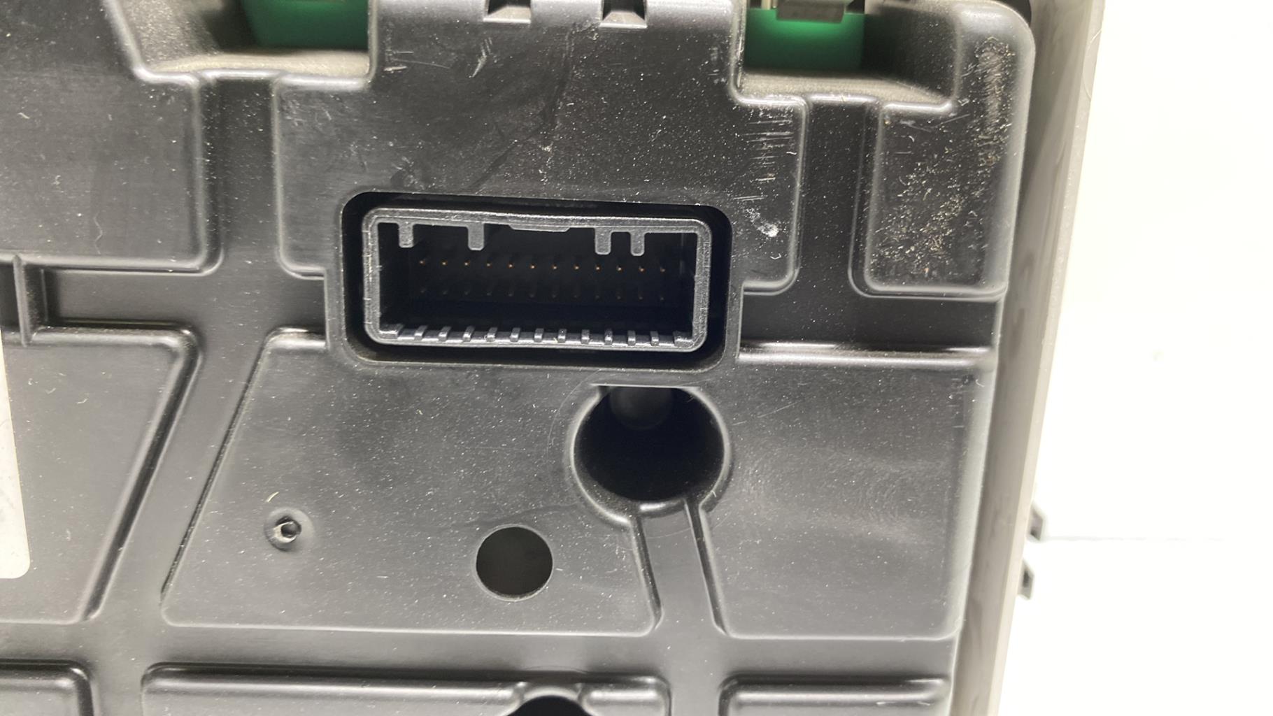 Compteur RENAULT CLIO 4 PHASE 1 Diesel - 1