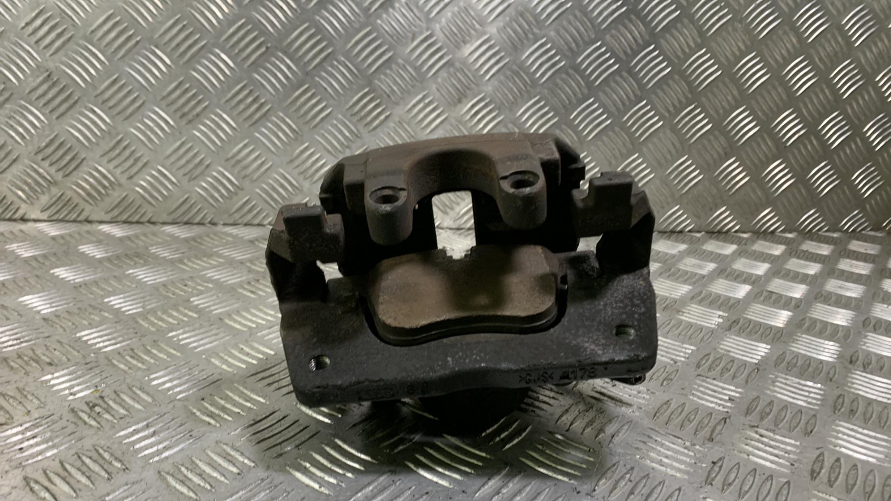 Pinza freni anteriore sinistra PEUGEOT 3008 2 PHASE 2 Diésel - 1