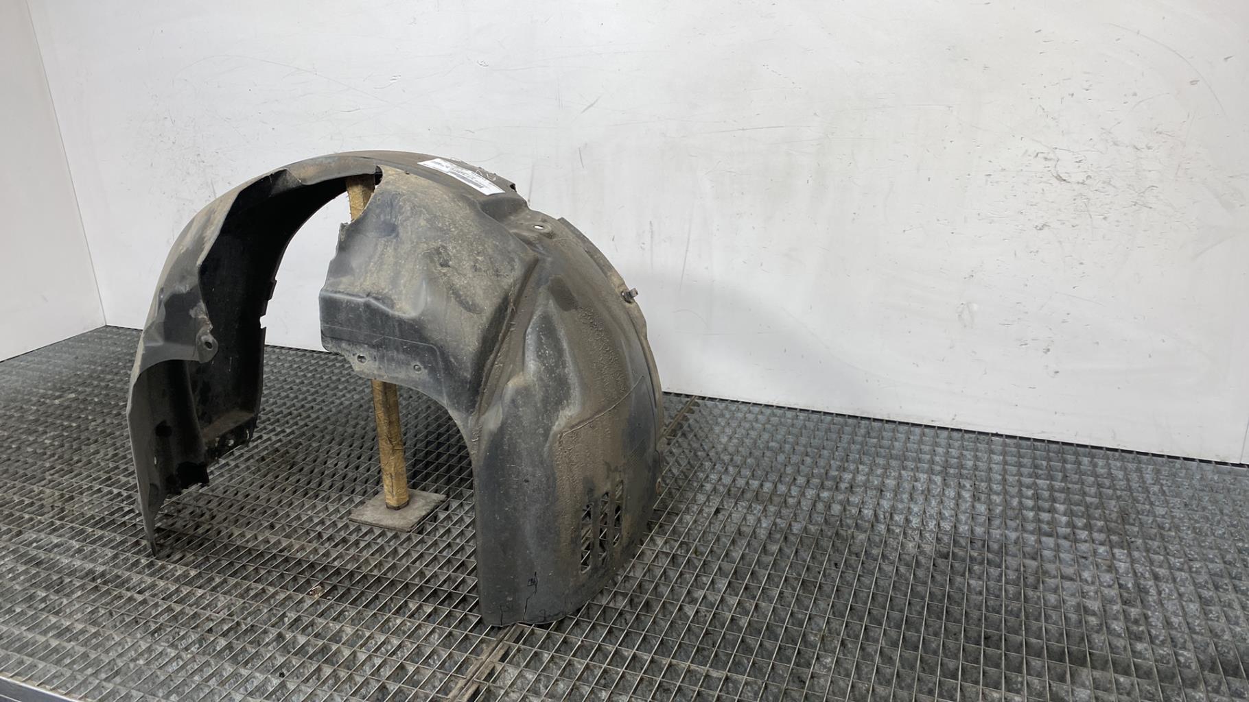 Parasale anteriore sinistro FORD FIESTA 6 PHASE 1 Diésel - 1
