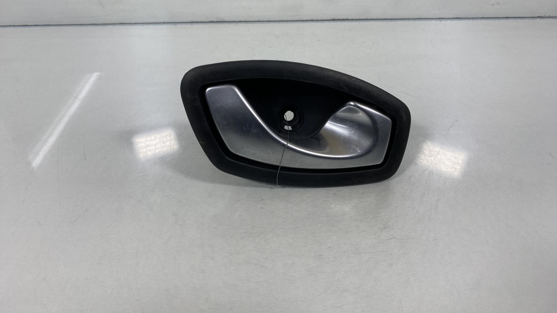 Maniglia interna posteriore destra RENAULT LAGUNA 3 PHASE 1 Etanol - 1