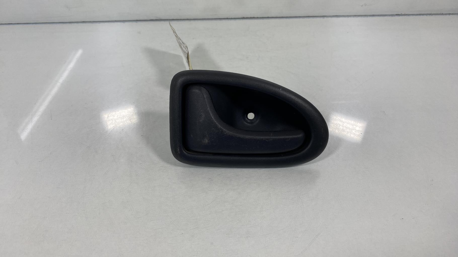 Maniglia interna posteriore destra RENAULT CLIO 2 PHASE 2  - 1
