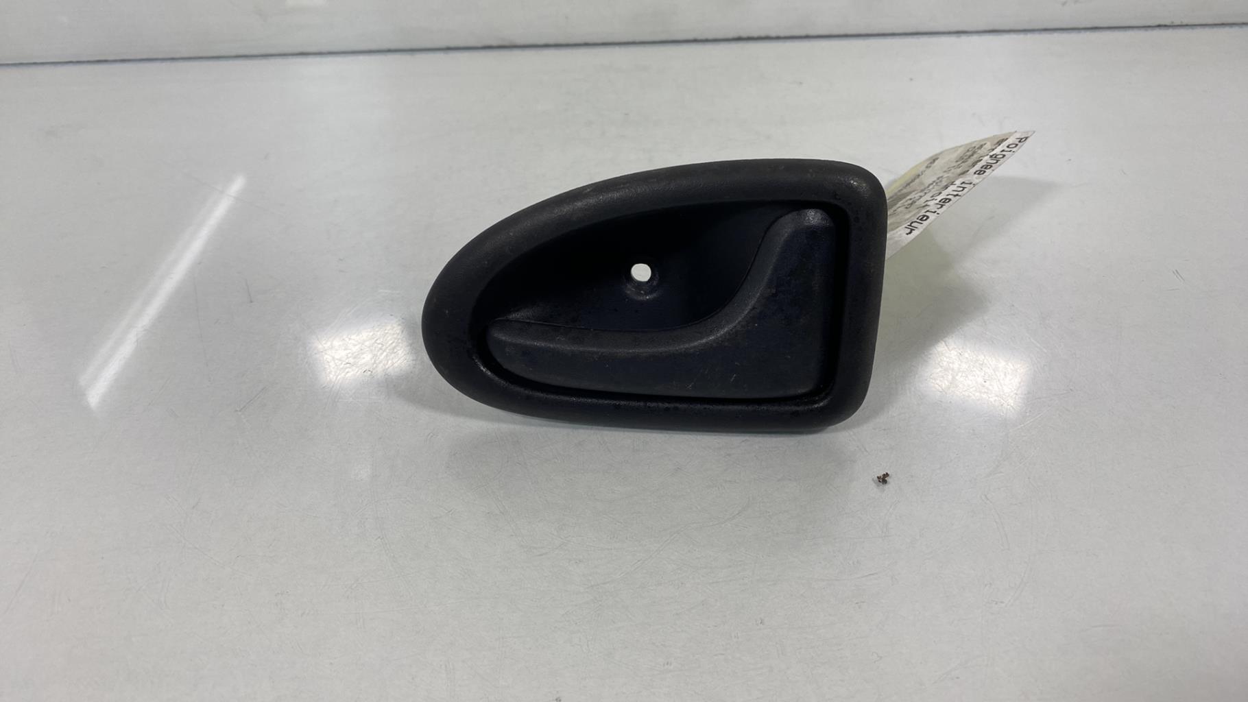 Maniglia interna posteriore destra RENAULT CLIO 2 PHASE 2 Gasolina - 1