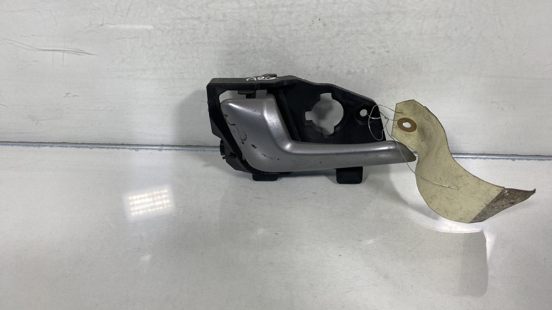 Maniglia interna posteriore sinistra KIA RIO 3 PHASE 2 Gasolina - 1