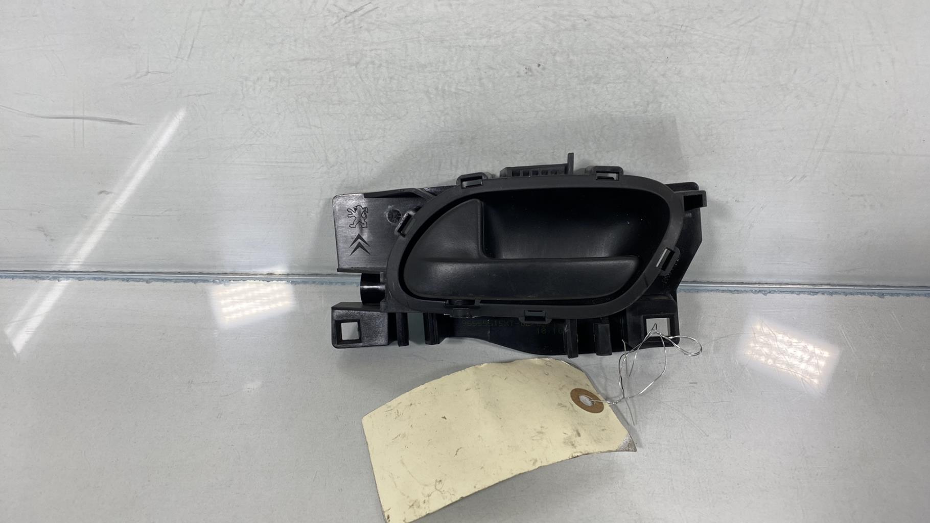 Maniglia interna posteriore sinistra PEUGEOT 208 1 PHASE 1 Gasolina - 1