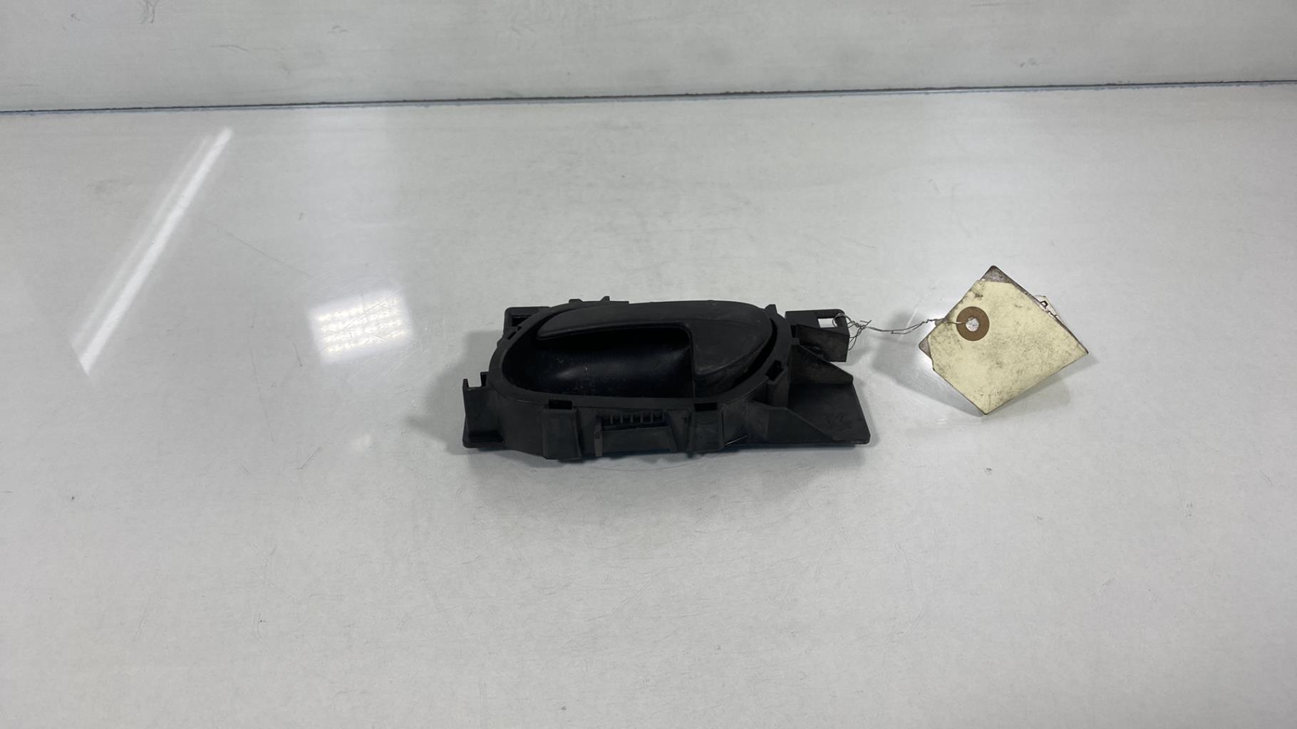 Maniglia interna posteriore sinistra CITROEN BERLINGO 2 PHASE 1 Diésel - 1
