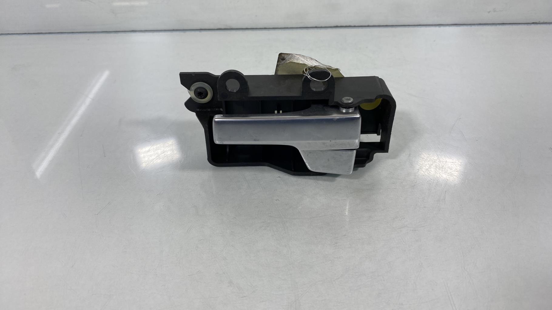 Poignee interieur arriere gauche FORD C-MAX 1 PHASE 1 Diesel - 1