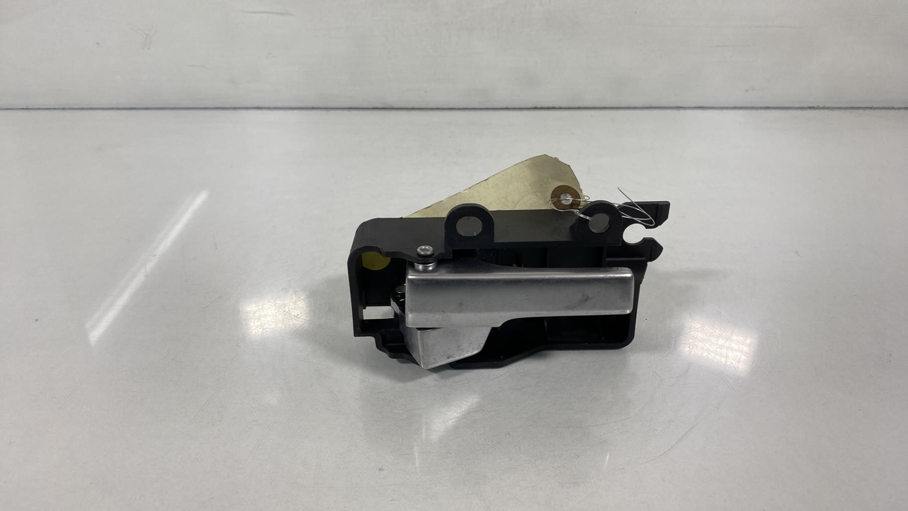 Maniglia interna anteriore destra FORD FOCUS 2 PHASE 1 Diésel - 1