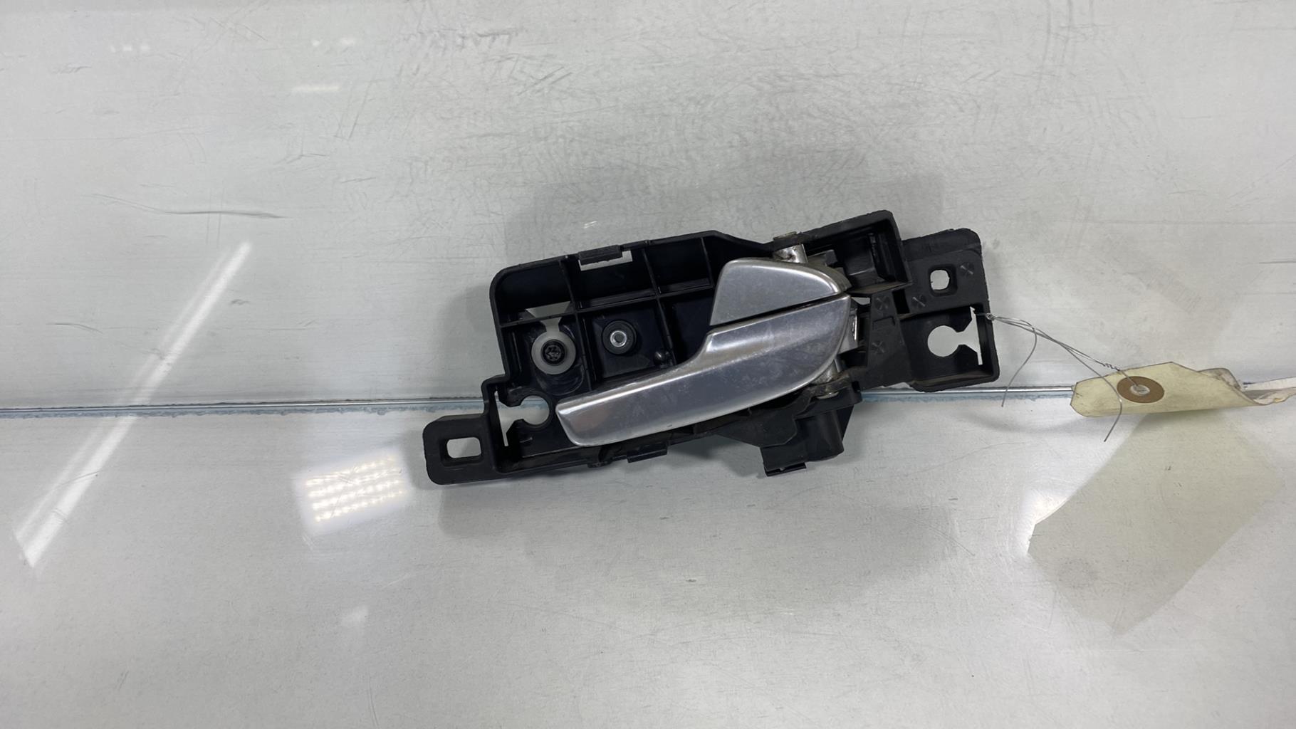 Maniglia interna anteriore destra FORD MONDEO 3 PHASE 1 BREAK Diésel - 1