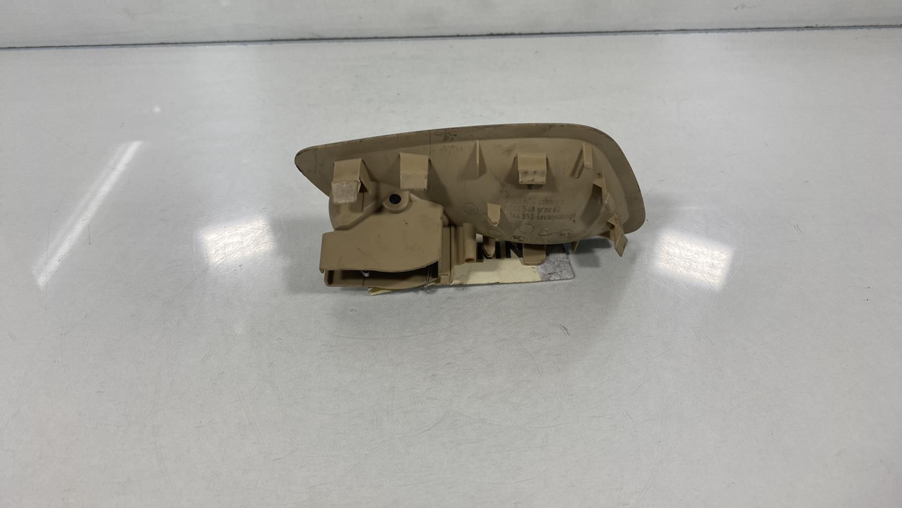 Maniglia interna anteriore destra BMW SERIE 3 E91 TOURING PHASE 1 BREAK Diésel - 1