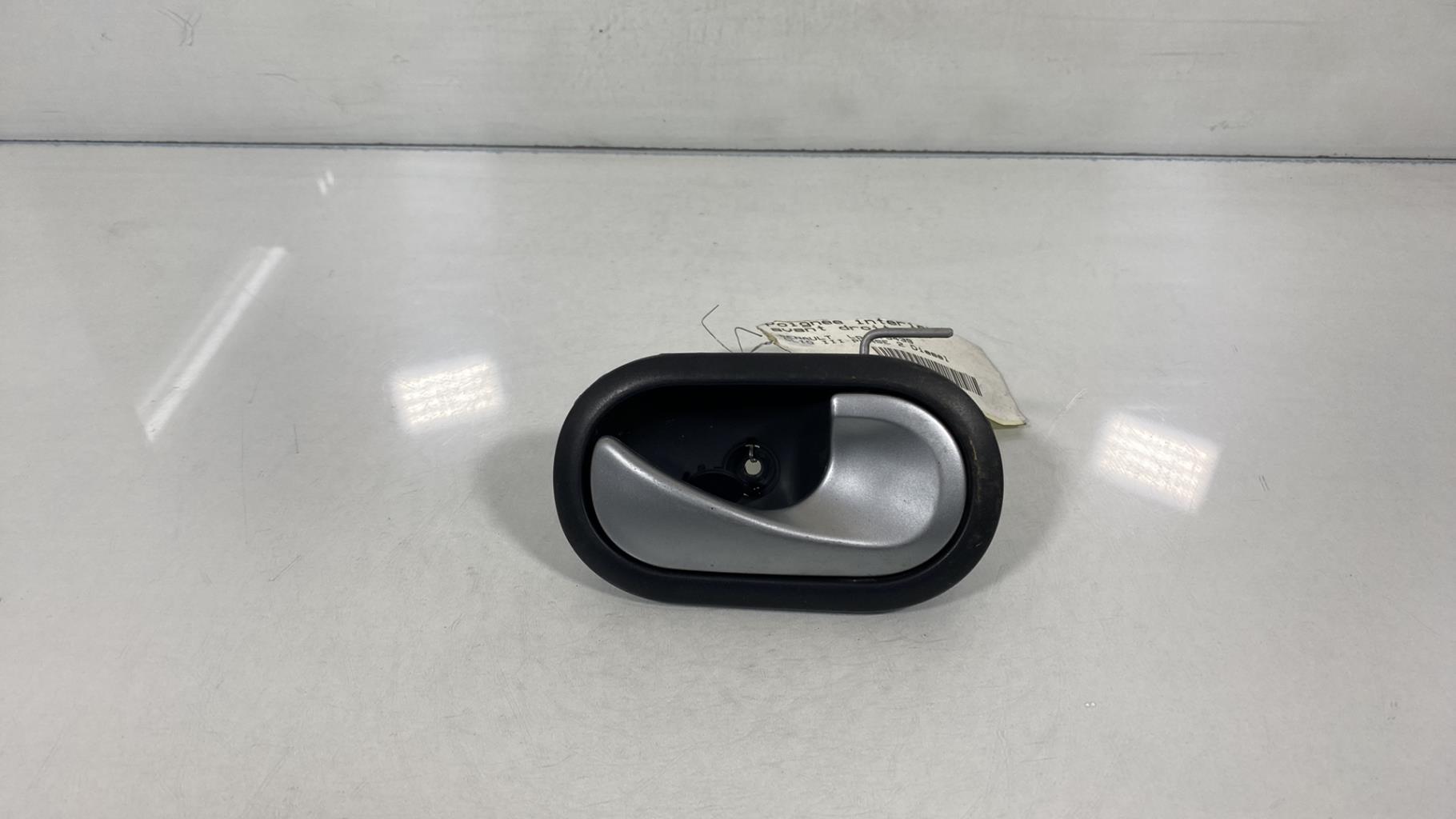 Maniglia interna anteriore destra RENAULT CLIO 3 PHASE 2 Diésel - 1