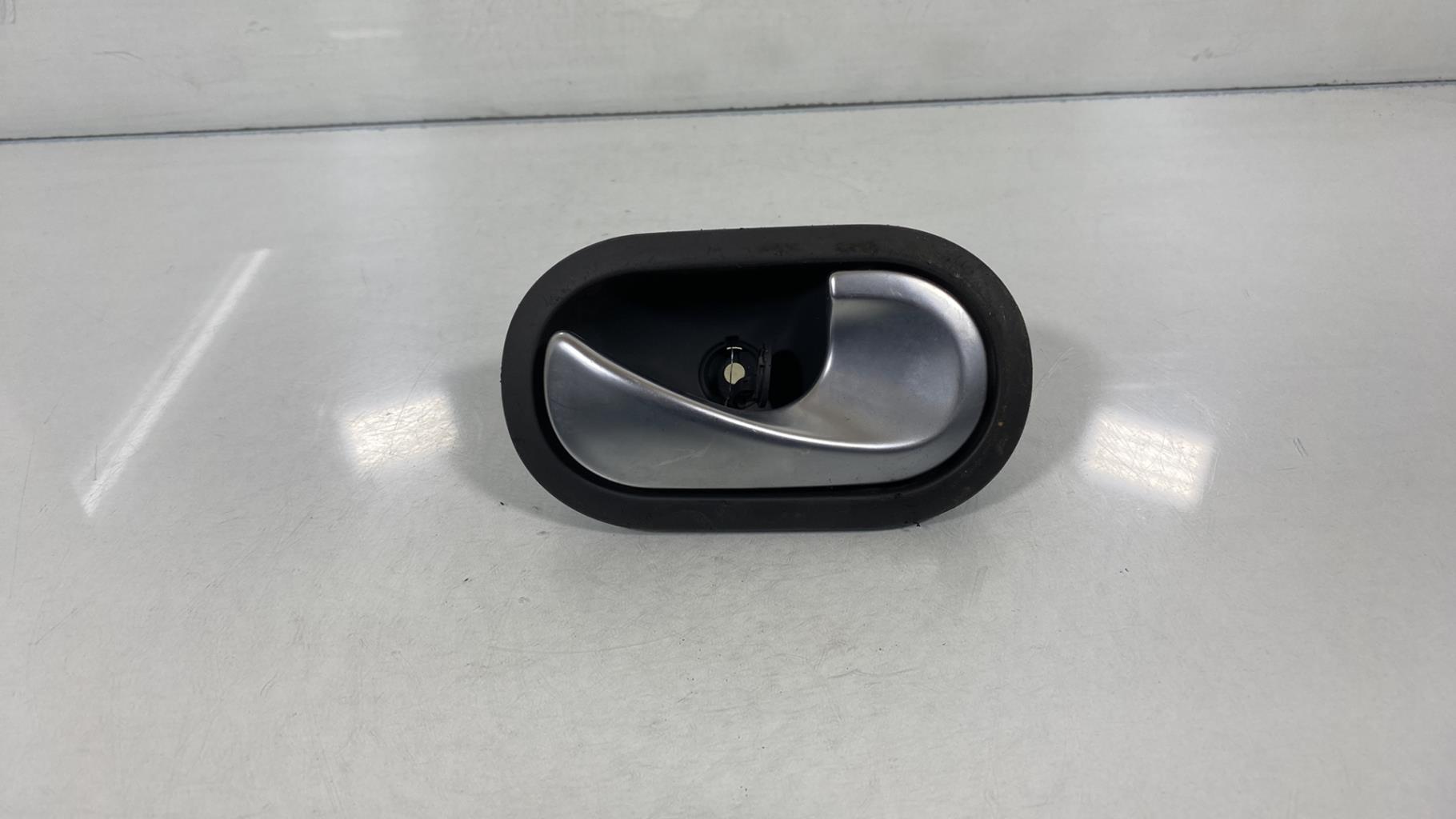 Maniglia interna anteriore destra RENAULT SCENIC 2 PHASE 1 Diésel - 1