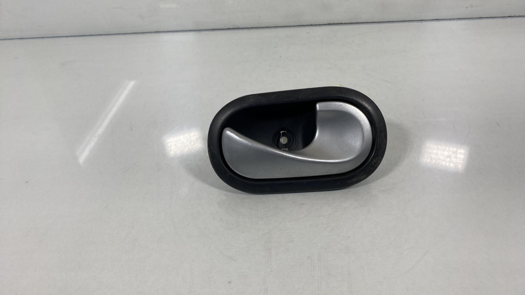 Maniglia interna anteriore destra RENAULT TWINGO 2 PHASE 1 Diésel - 1