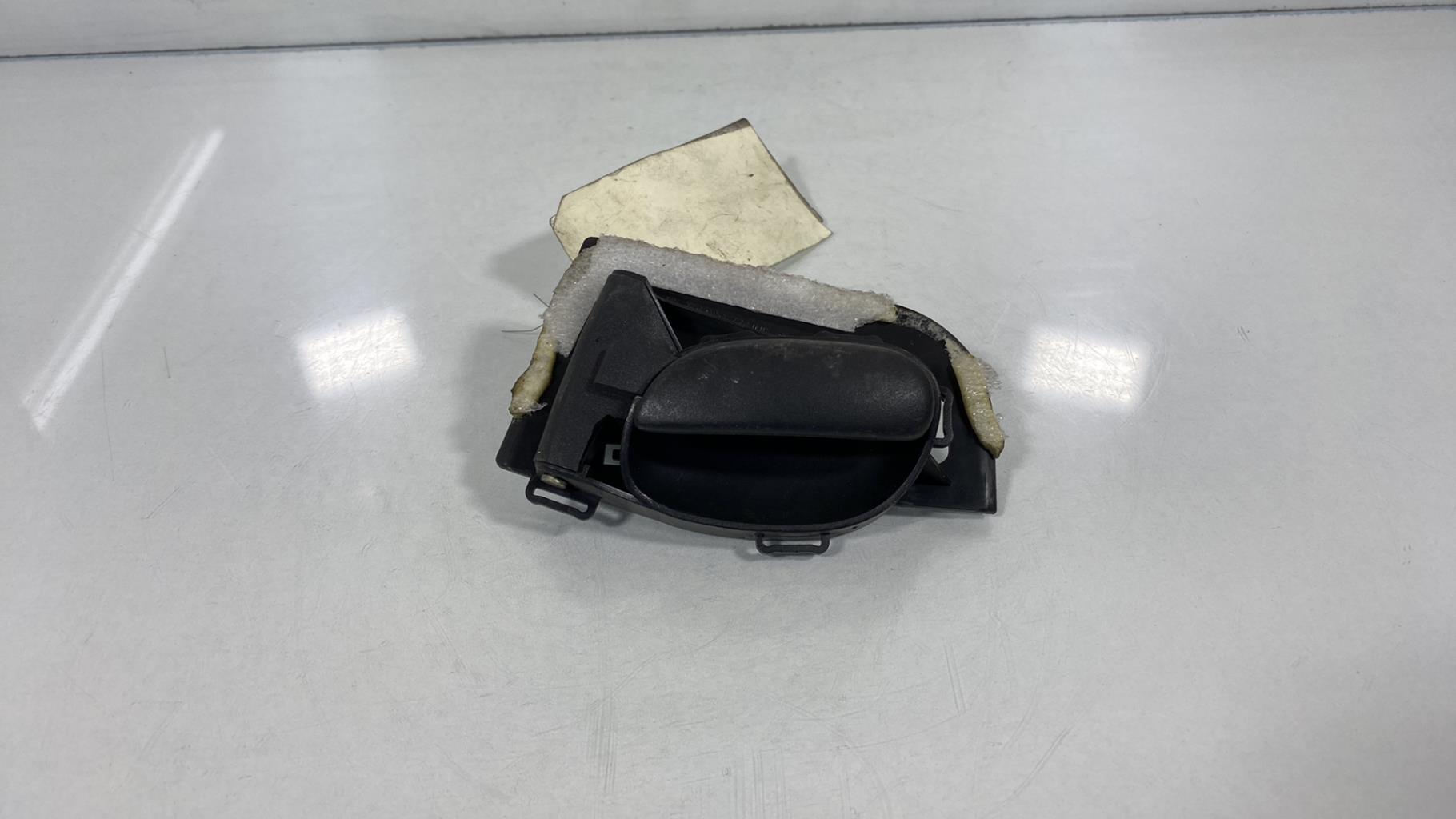 Maniglia interna anteriore destra PEUGEOT 206 PHASE 1 Diésel - 1