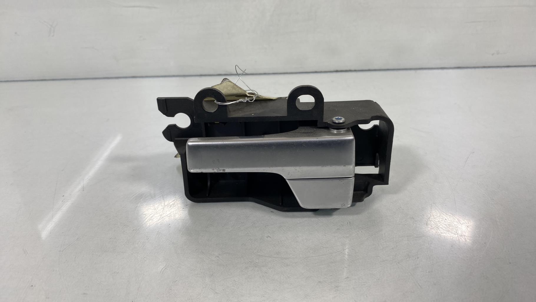 Maniglia interna anteriore sinistra FORD FOCUS 2 PHASE 1 Diésel - 1