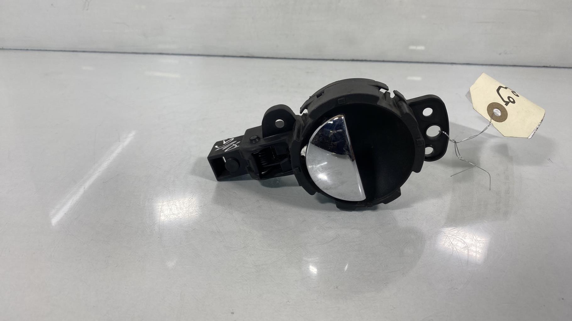 Maniglia interna anteriore sinistra MINI MINI 2 R56 PHASE 1 Diésel - 1