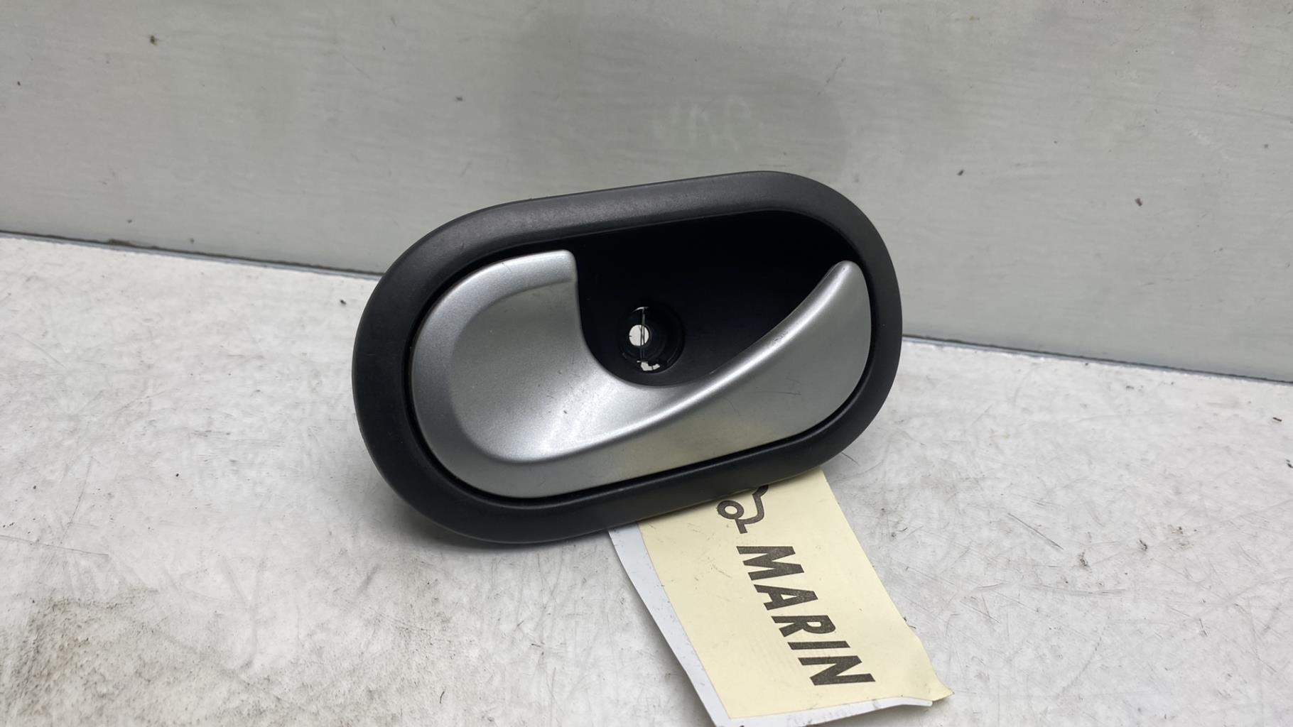 Maniglia interna anteriore sinistra RENAULT CLIO 3 PHASE 1 Diésel - 1